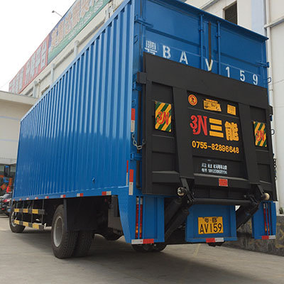 貨車尾板升降平臺，提升運(yùn)輸效率的關(guān)鍵利器