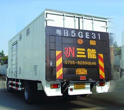 五菱小貨車(chē)裝尾板，讓運(yùn)輸更輕松！